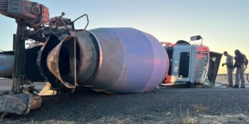 Highway 12 in Suisun City reopens after cement truck crash | abc10.com