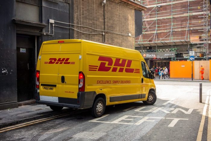 DHL Accident Lawyer | Van Law Firm